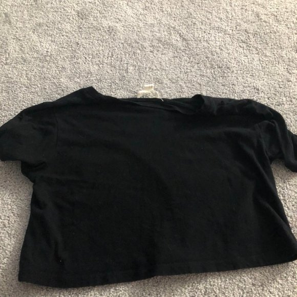 SMALL BLACK CROP TOP - Picture 2 of 3